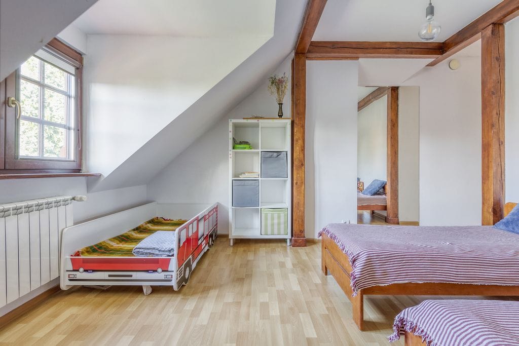 Dom 8 pokojowe na Sprzedaż