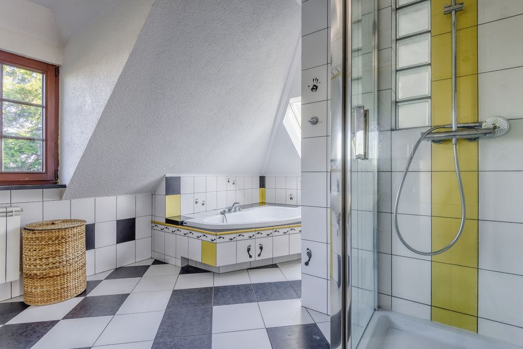 Dom 8 pokojowe na Sprzedaż