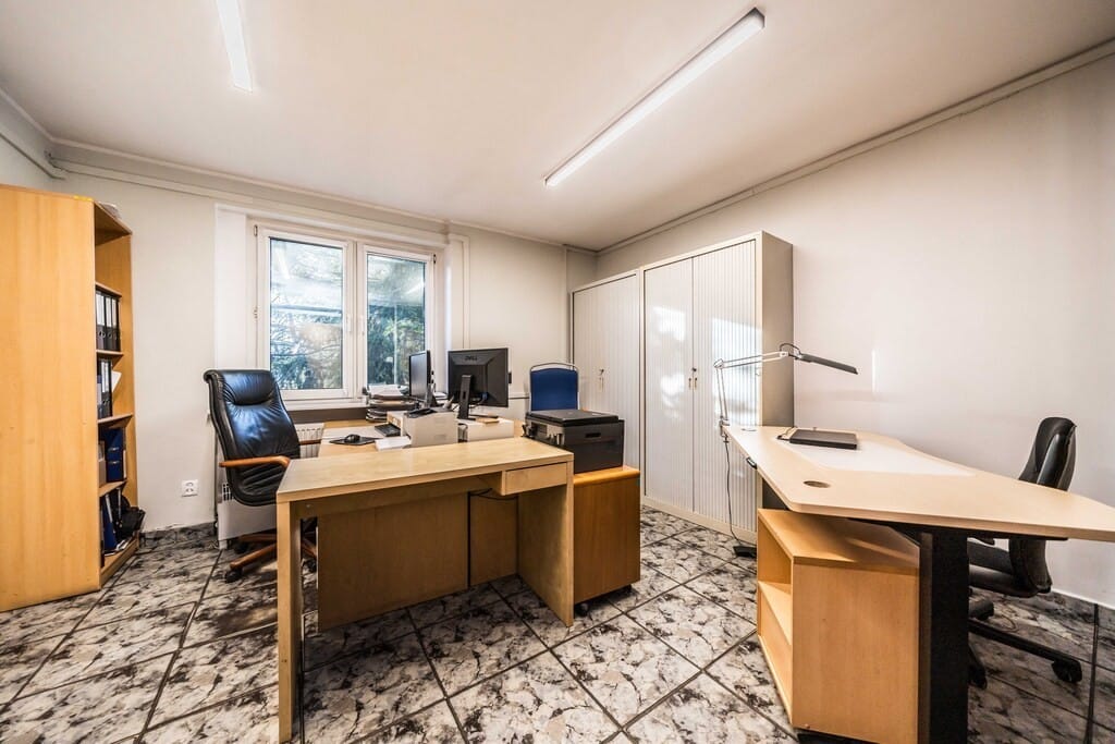 Lokal użytkowy  pokojowe na Wynajem