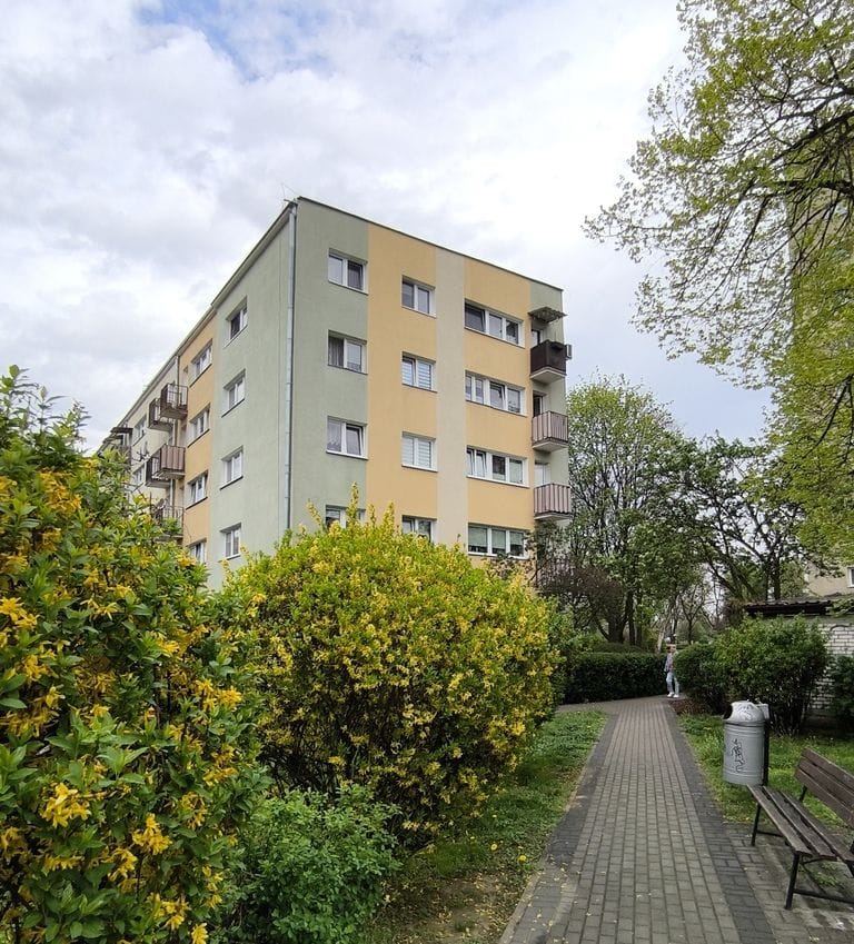 Mieszkanie 4 pokojowe na Sprzedaż