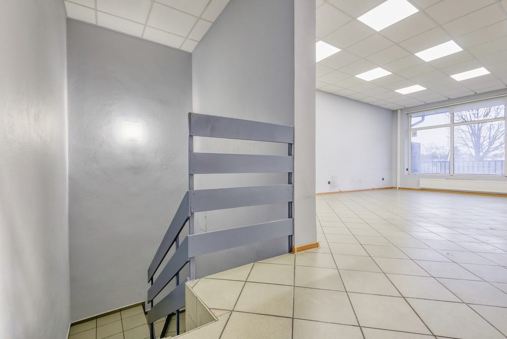 Lokal użytkowy  pokojowe na Sprzedaż