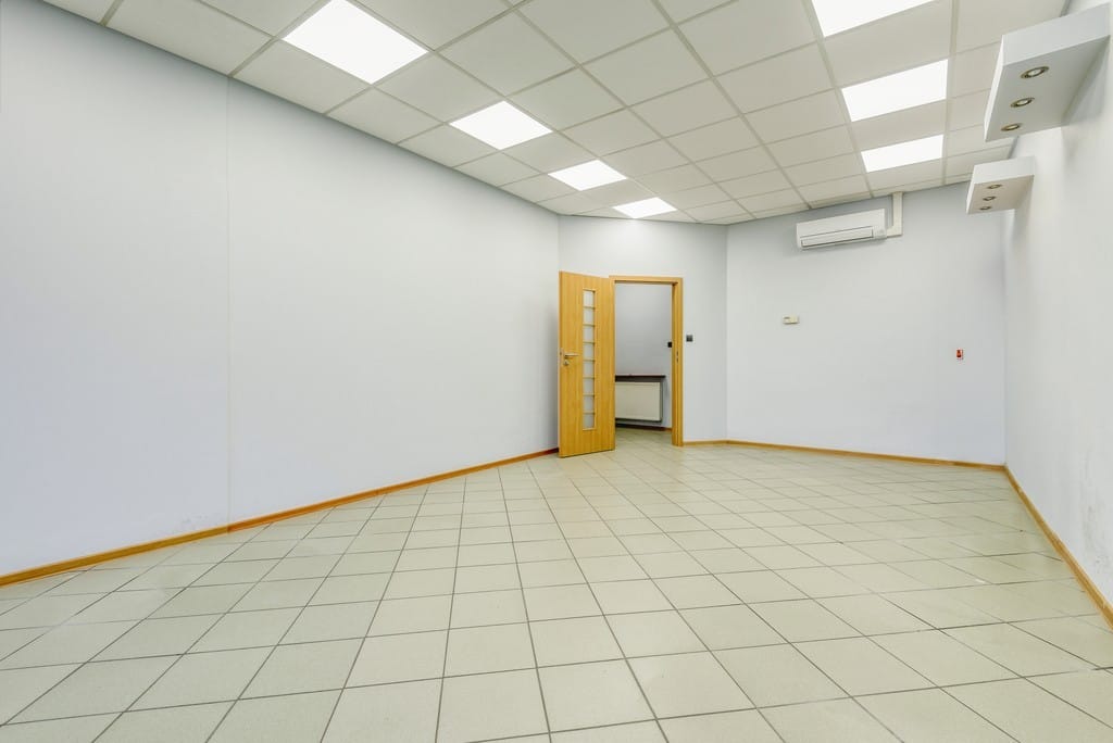 Lokal użytkowy  pokojowe na Sprzedaż