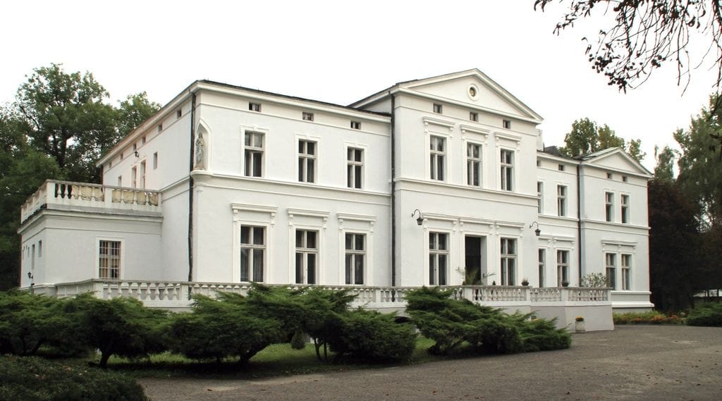 Dom 6 pokojowe na Sprzedaż