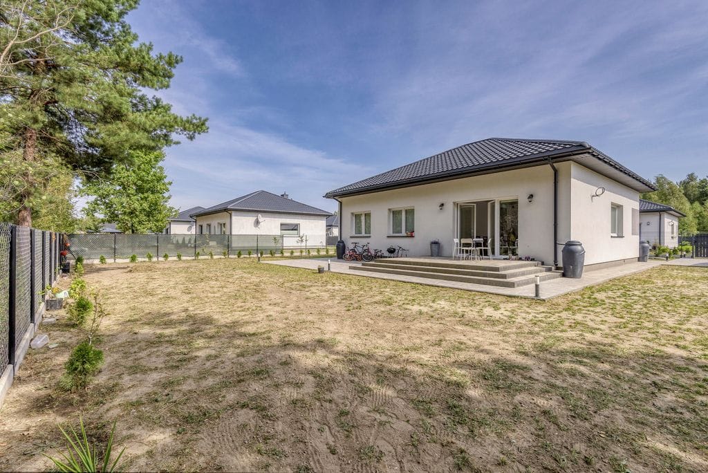 Dom 4 pokojowe na Sprzedaż