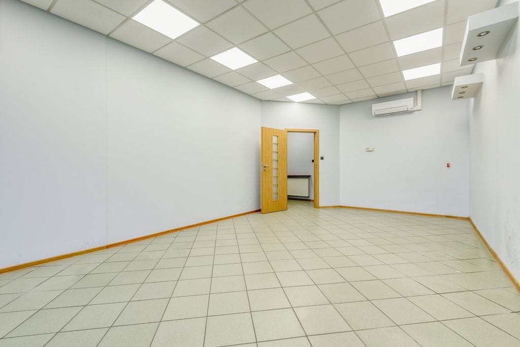 Lokal użytkowy  pokojowe na Sprzedaż