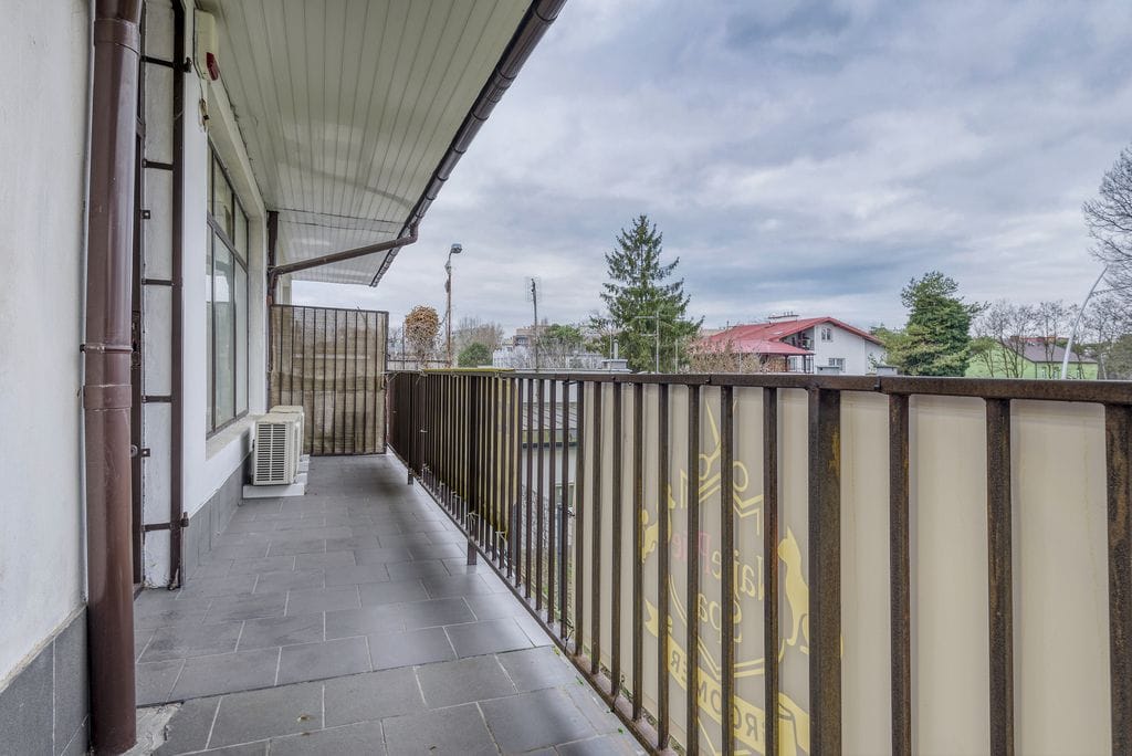 Lokal użytkowy  pokojowe na Sprzedaż