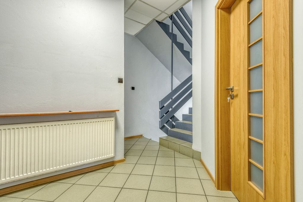 Lokal użytkowy  pokojowe na Sprzedaż