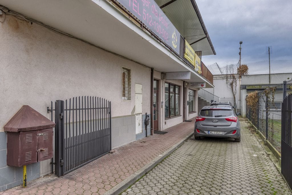 Lokal użytkowy  pokojowe na Sprzedaż