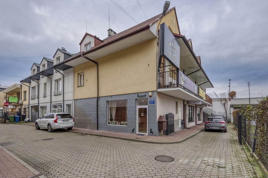 Lokal użytkowy  pokojowe na Sprzedaż