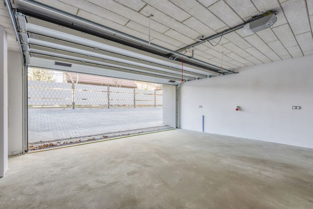 Dom 4 pokojowe na Sprzedaż