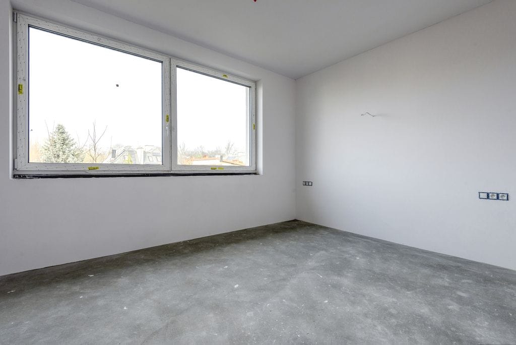 Dom 4 pokojowe na Sprzedaż