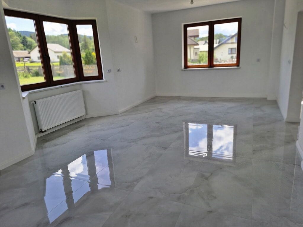 Dom 7 pokojowe na Sprzedaż