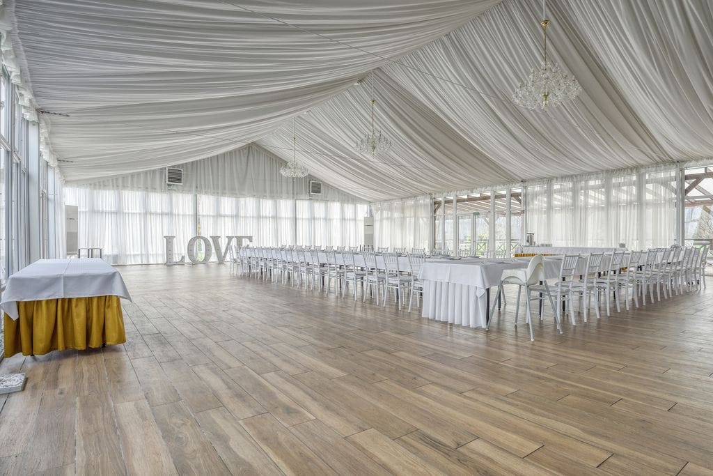 Lokal użytkowy  pokojowe na Sprzedaż