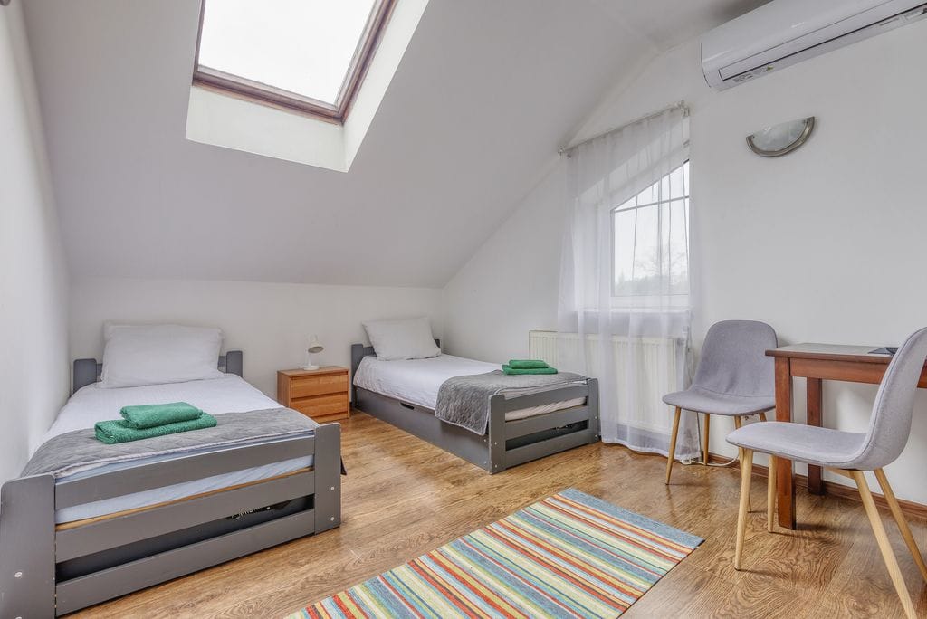 Lokal użytkowy  pokojowe na Sprzedaż