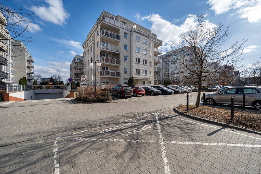 Mieszkanie 3 pokojowe na Sprzedaż