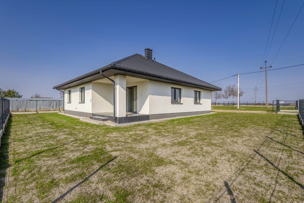 Dom 4 pokojowe na Sprzedaż