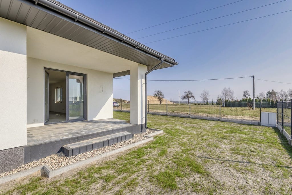 Dom 4 pokojowe na Sprzedaż