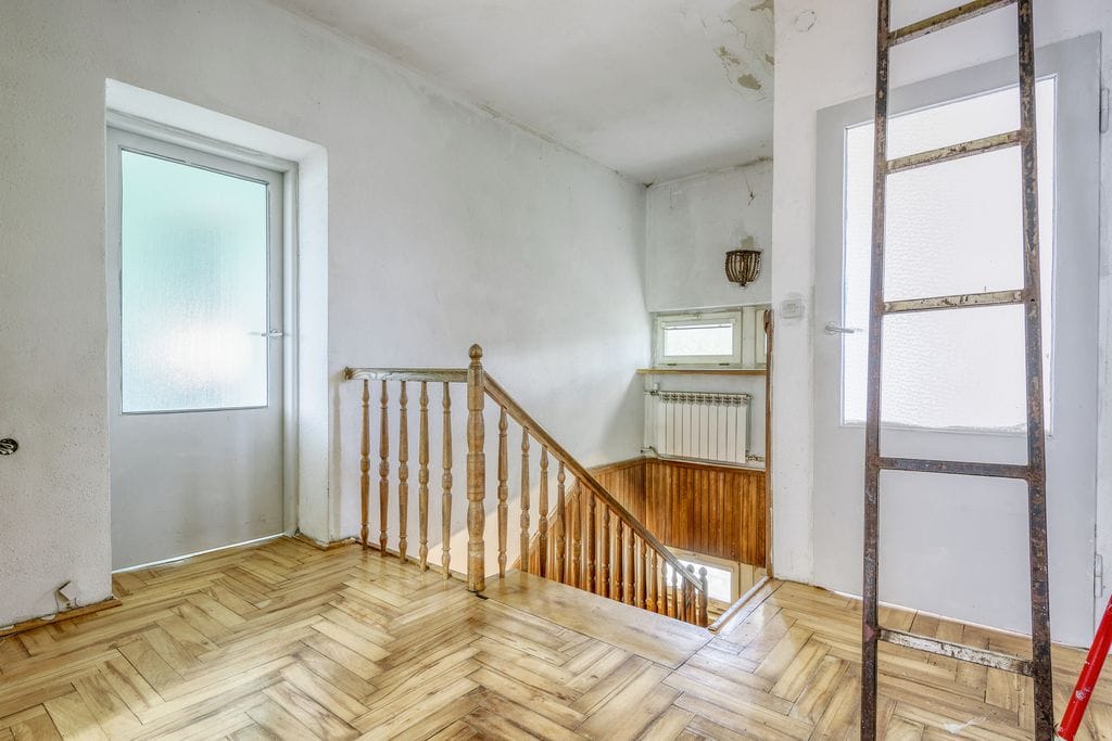 Dom 5 pokojowe na Sprzedaż