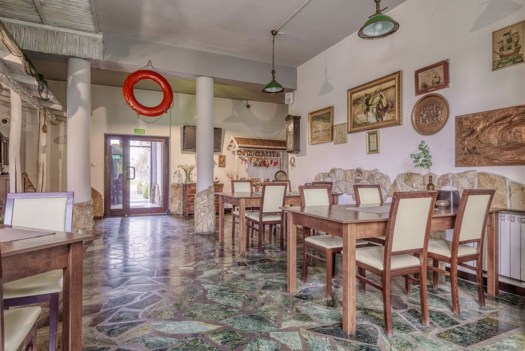 Lokal użytkowy  pokojowe na Sprzedaż