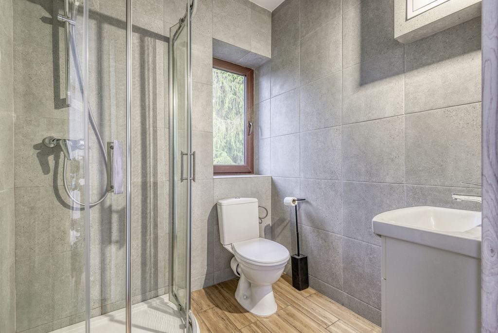 Lokal użytkowy  pokojowe na Sprzedaż