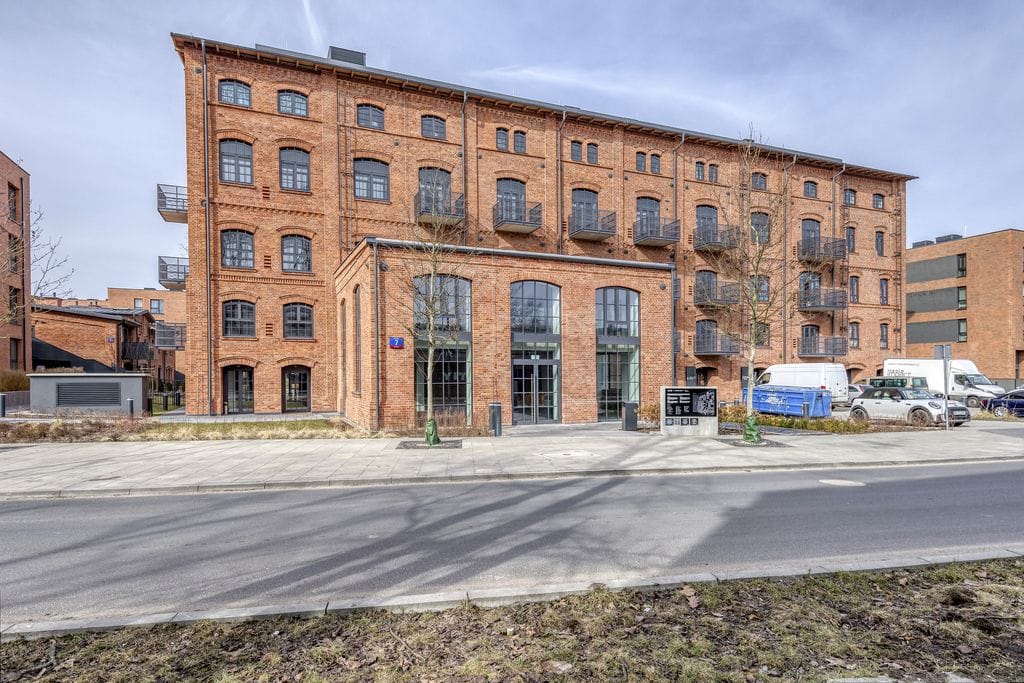 Mieszkanie 4 pokojowe na Sprzedaż