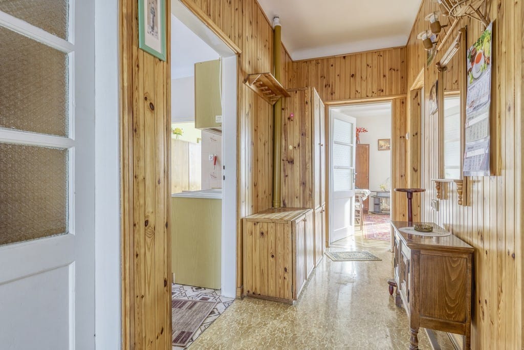 Dom 6 pokojowe na Sprzedaż