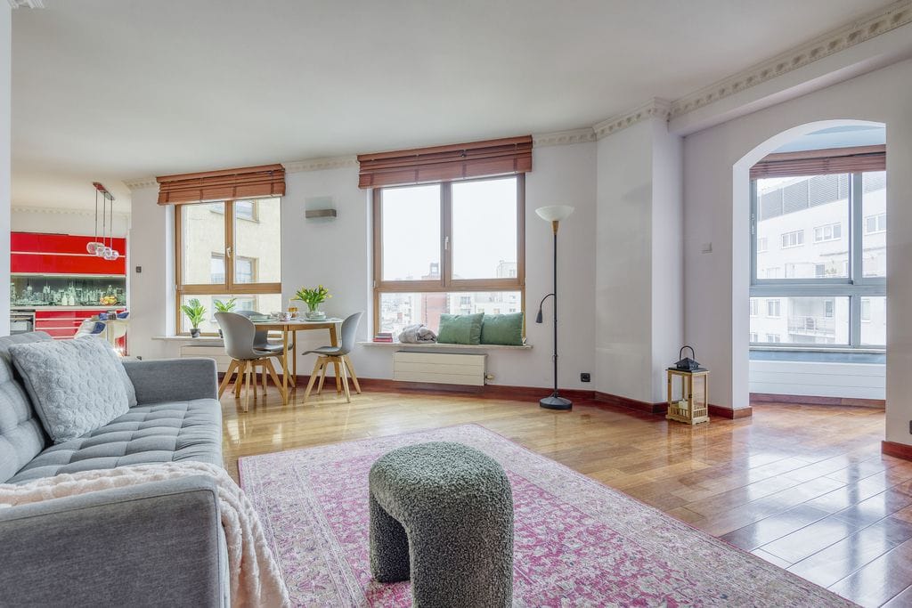 Mieszkanie 4 pokojowe na Sprzedaż