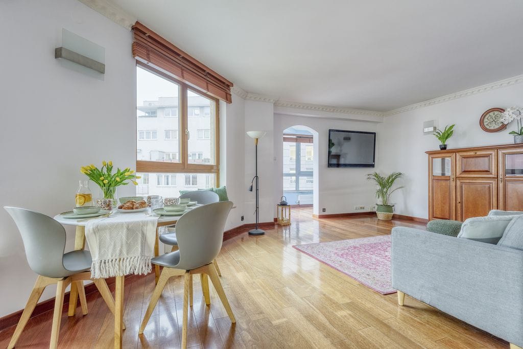 Mieszkanie 4 pokojowe na Sprzedaż