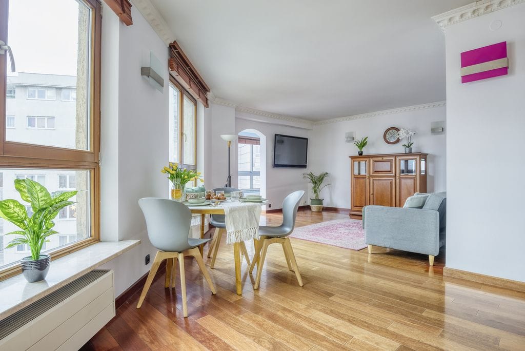 Mieszkanie 4 pokojowe na Sprzedaż