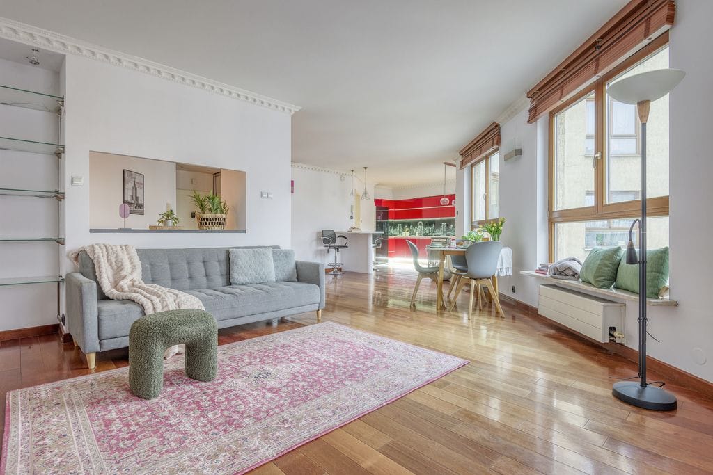 Mieszkanie 4 pokojowe na Sprzedaż