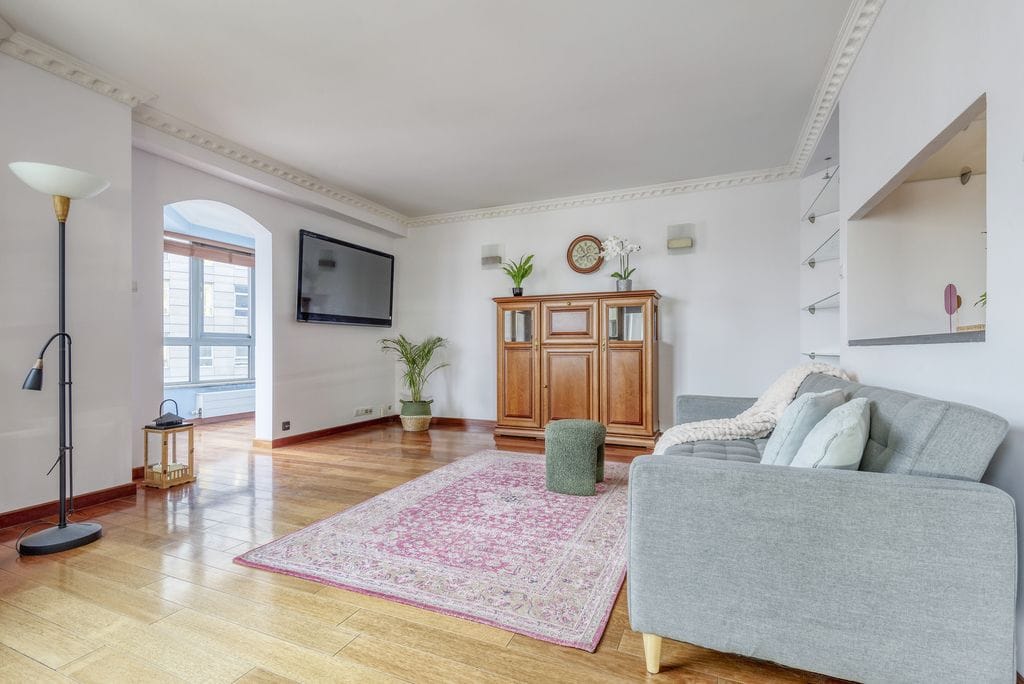 Mieszkanie 4 pokojowe na Sprzedaż