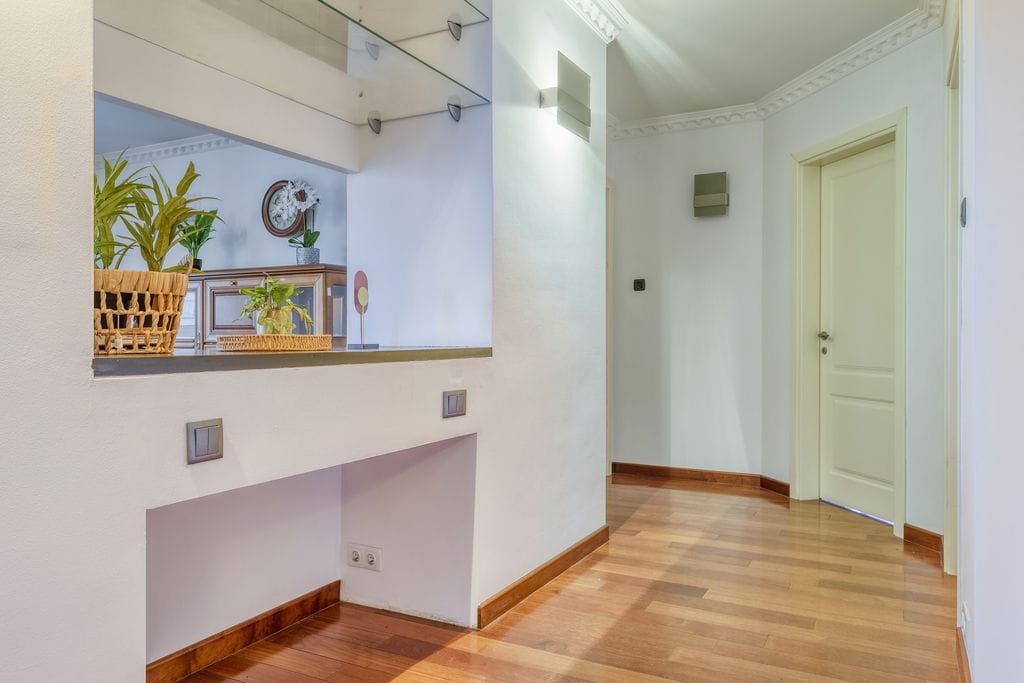 Mieszkanie 4 pokojowe na Sprzedaż