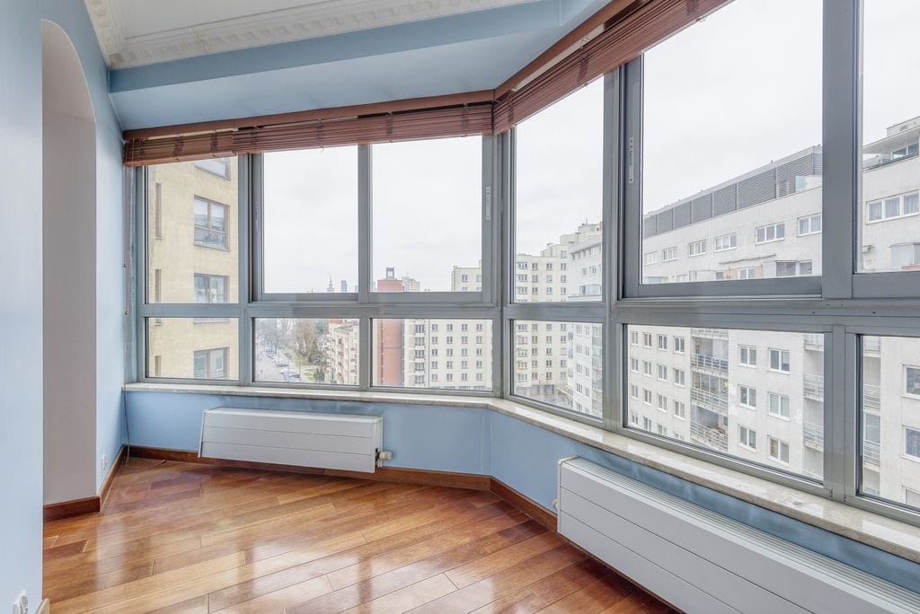 Mieszkanie 4 pokojowe na Sprzedaż