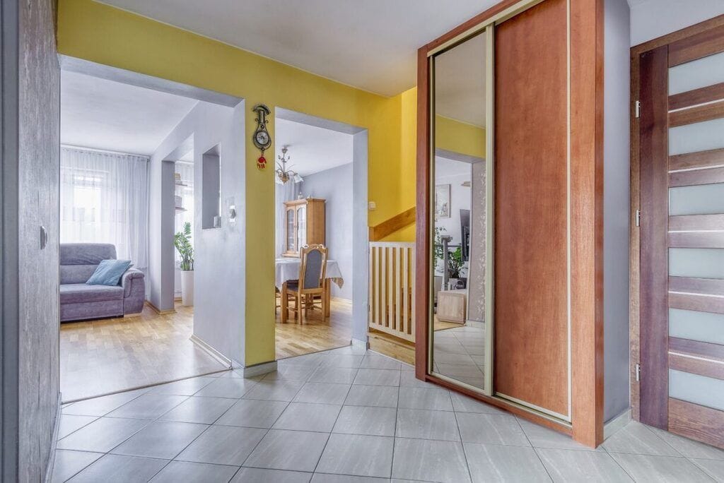 Dom 8 pokojowe na Sprzedaż