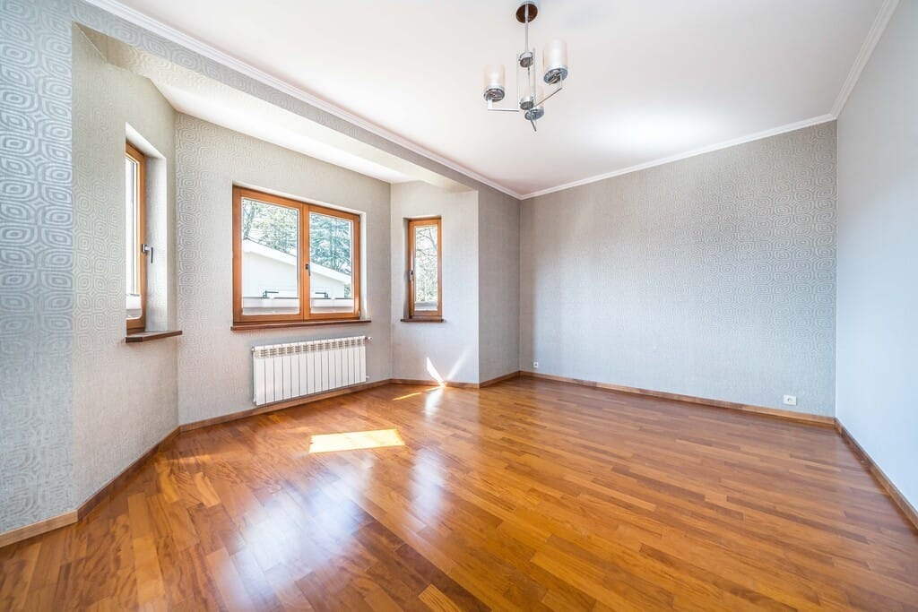 Dom 6 pokojowe na Sprzedaż