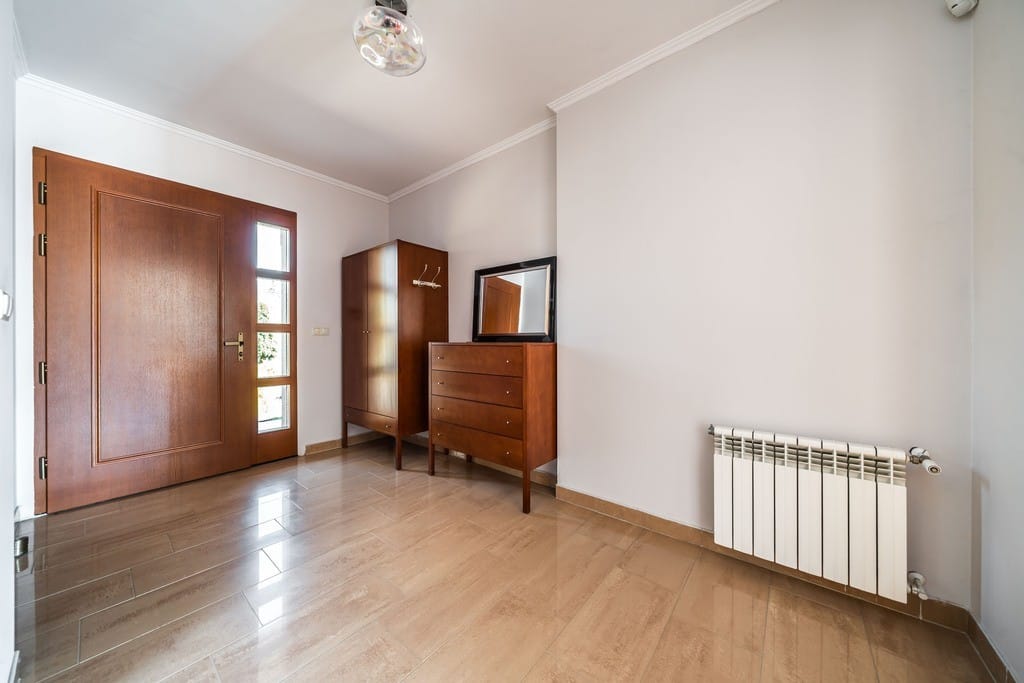 Dom 6 pokojowe na Sprzedaż