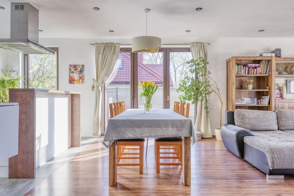 Dom 5 pokojowe na Sprzedaż