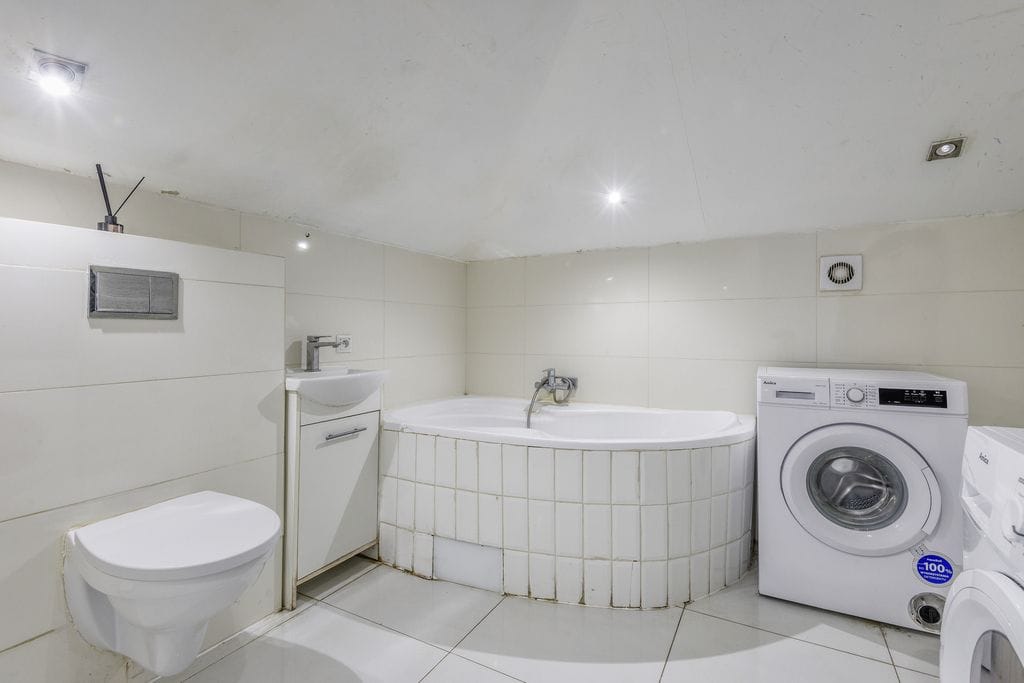 Dom 6 pokojowe na Sprzedaż