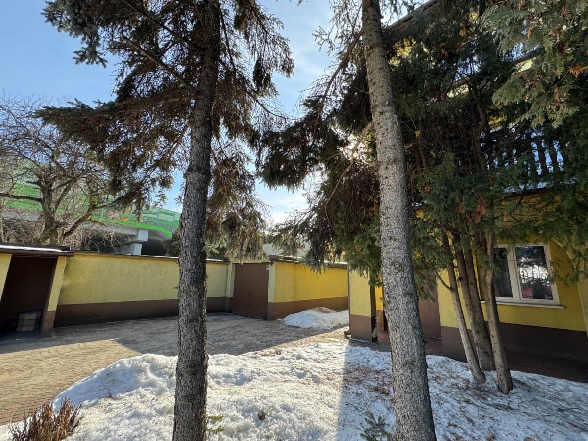 Dom 7 pokojowe na Sprzedaż