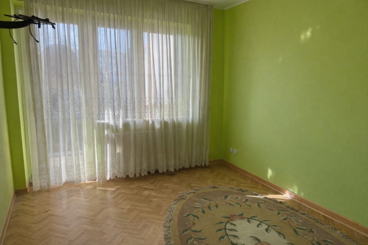 Dom 7 pokojowe na Sprzedaż