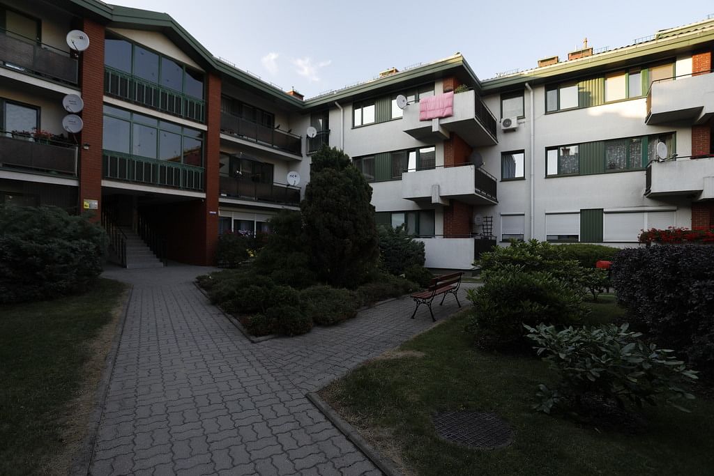 Mieszkanie 4 pokojowe na Sprzedaż