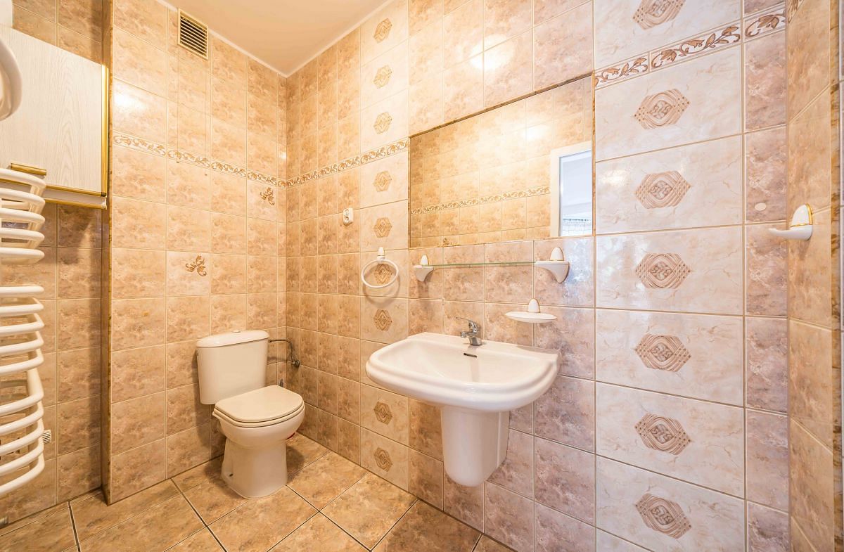 Dom 5 pokojowe na Sprzedaż