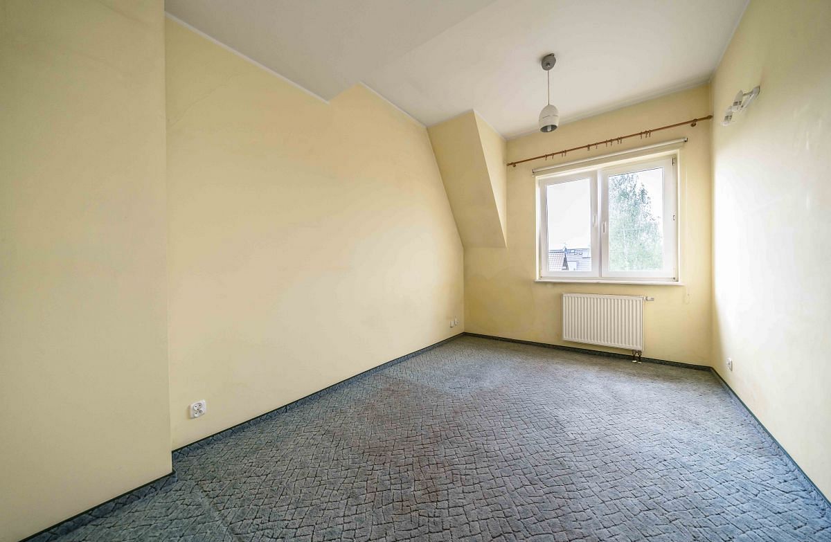 Dom 5 pokojowe na Sprzedaż