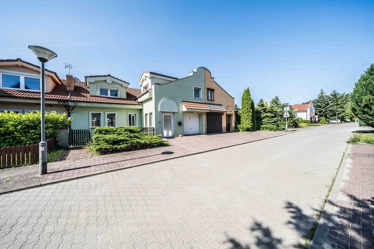 Dom  pokojowe na Sprzedaż