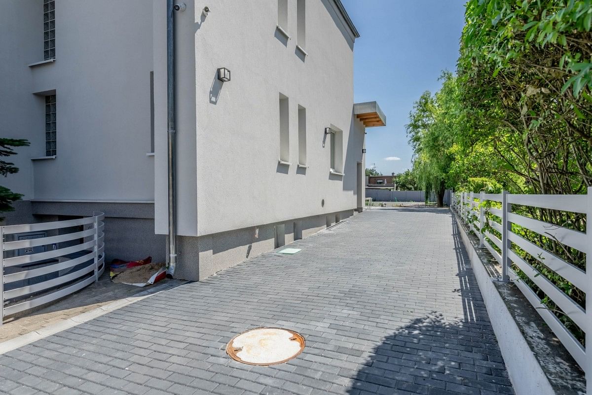Lokal użytkowy  pokojowe na Wynajem