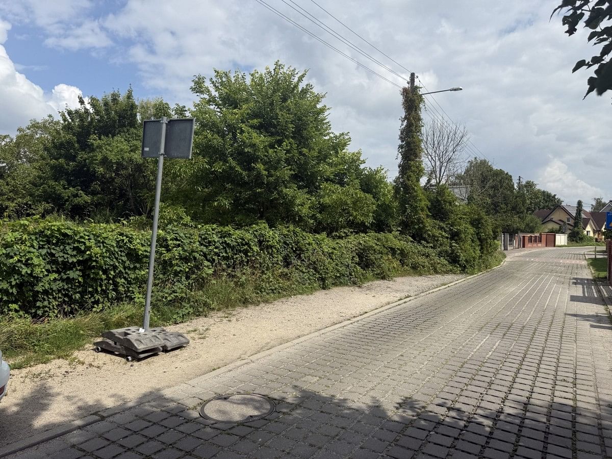 Działka  pokojowe na Sprzedaż