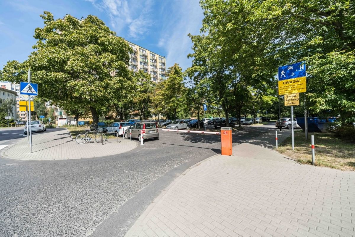 Mieszkanie 4 pokojowe na Sprzedaż