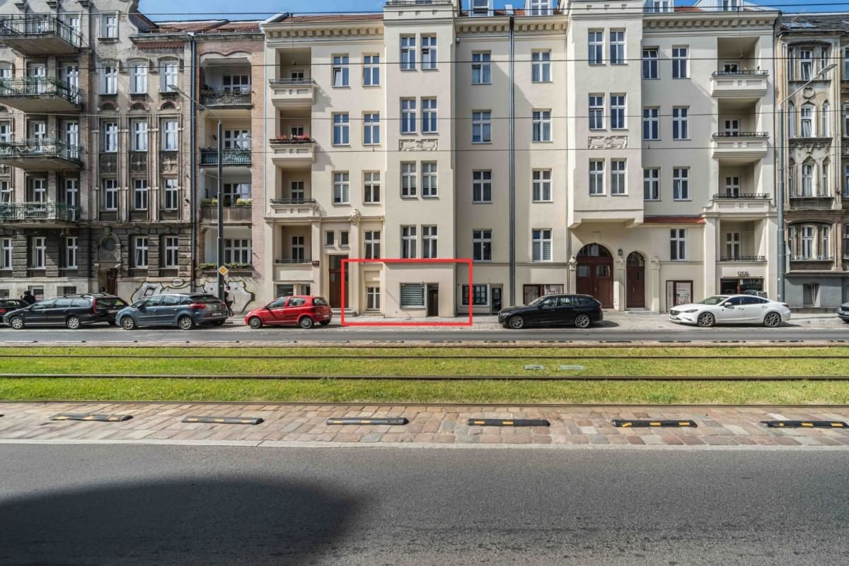 Lokal użytkowy  pokojowe na Sprzedaż