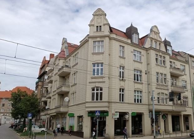 Mieszkanie 5 pokojowe na Sprzedaż