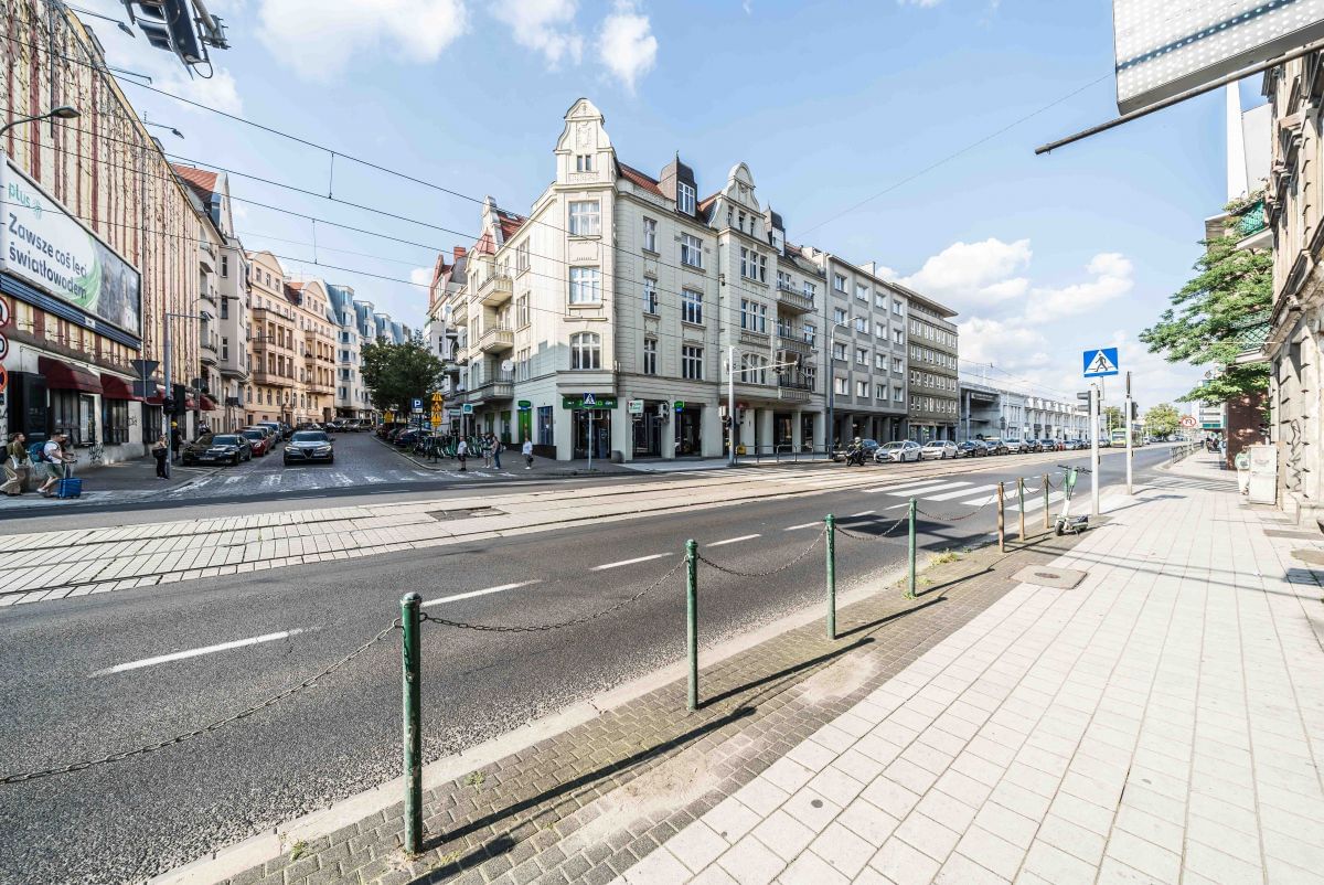 Mieszkanie 5 pokojowe na Sprzedaż